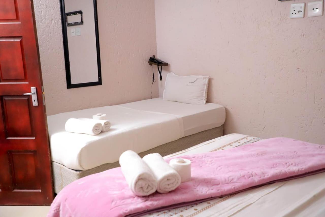 Yeoville Hotel Johannesburg Eksteriør billede