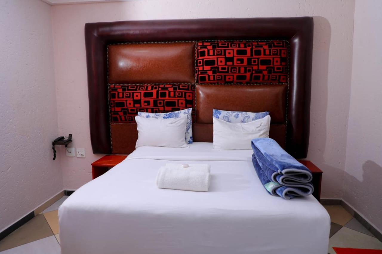 Yeoville Hotel Johannesburg Eksteriør billede